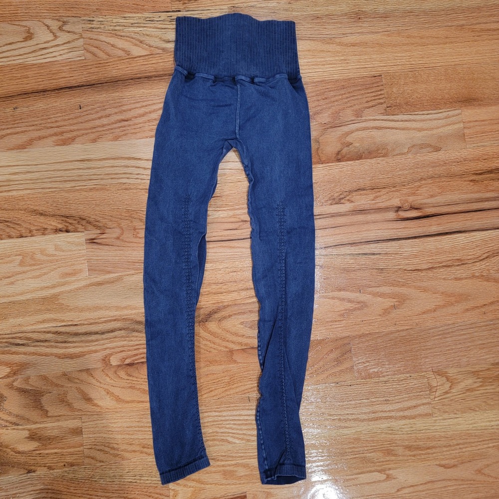 NWOT Free People Movement High-Rise 7/8 Good Karma Legging Sz XS Navy Irregulars